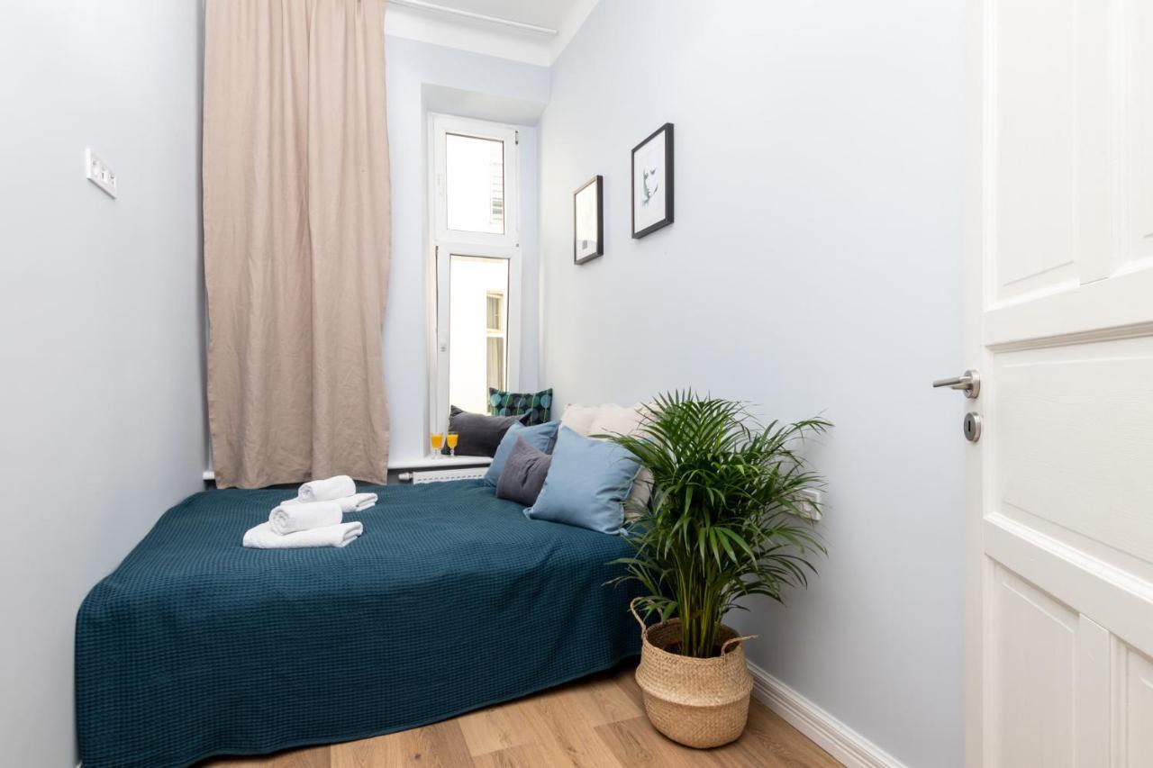 Barbacan Suites - Old Town Apartments - By Upstairs Krakow Luaran gambar