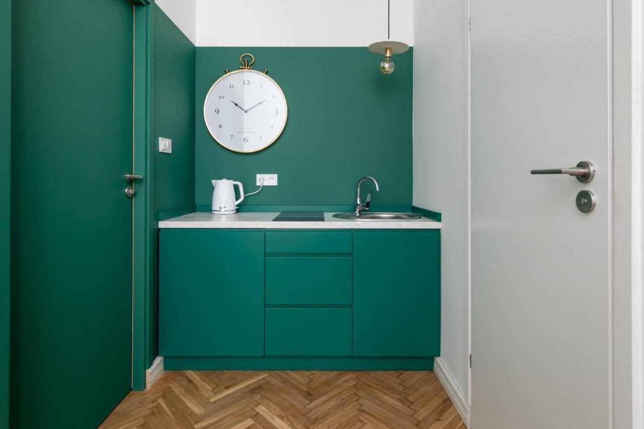 Barbacan Suites - Old Town Apartments - By Upstairs Krakow Luaran gambar
